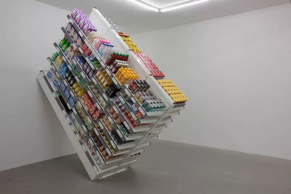 Leaning Horizontal, 2012, supermarket shelving system (steel, lacquer, plastic), supermarket products, 180 x 249 x 94 cm